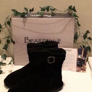 Black Bearpaw Boots: Catherine- size 7